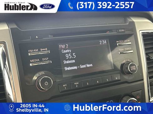 Used 2017 Nissan Titan SV AWD/4WD image 15