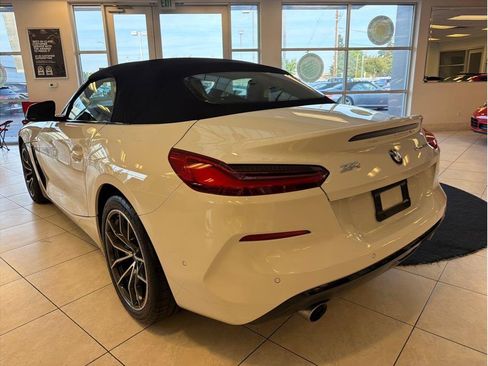 Used 2019 BMW Z4 sDrive30i w/ Convenience Package RWD image 7