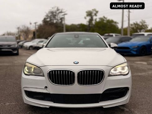Used 2015 BMW 750Li RWD image 9