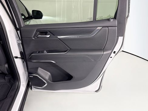 Used 2024 GMC Acadia Elevation w/ Luxury Package image 27