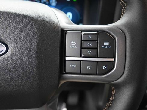 New 2025 Ford F150 Lariat w/ Equipment Group 502A High image 33