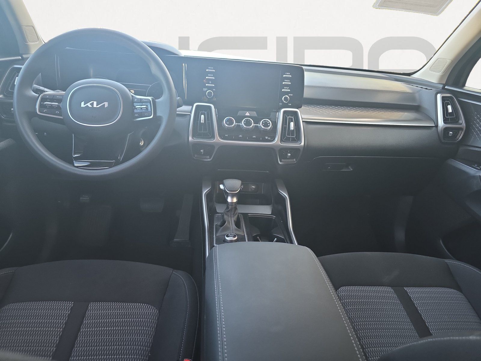 Certified 2023 Kia Sorento LX FWD image 2