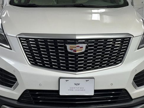 Certified 2022 Cadillac XT5 Premium Luxury image 9