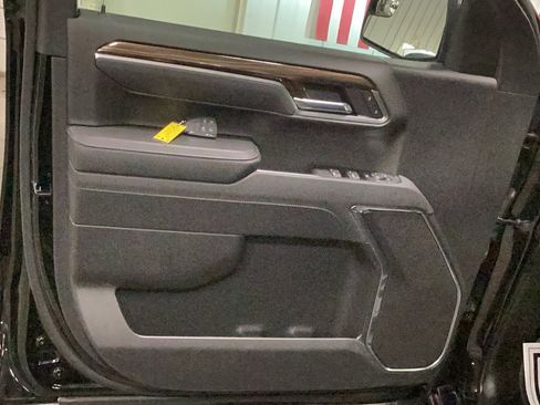 New 2025 Chevrolet Silverado 1500 LT image 12