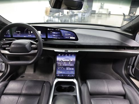 Used 2022 Lucid Air Grand Touring image 19