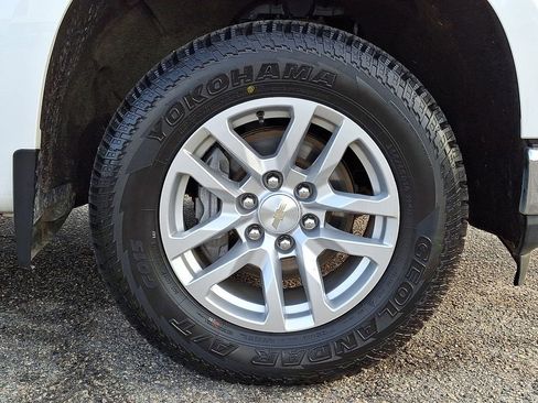 Certified 2022 Chevrolet Silverado 1500 LT image 9