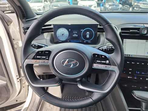 Used 2023 Nissan Sentra SV image 28