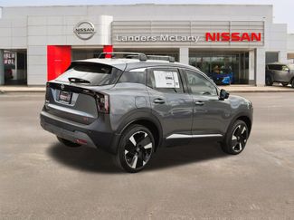 New 2026 Nissan Kicks SR w/ Cold Weather Package FWD video 3