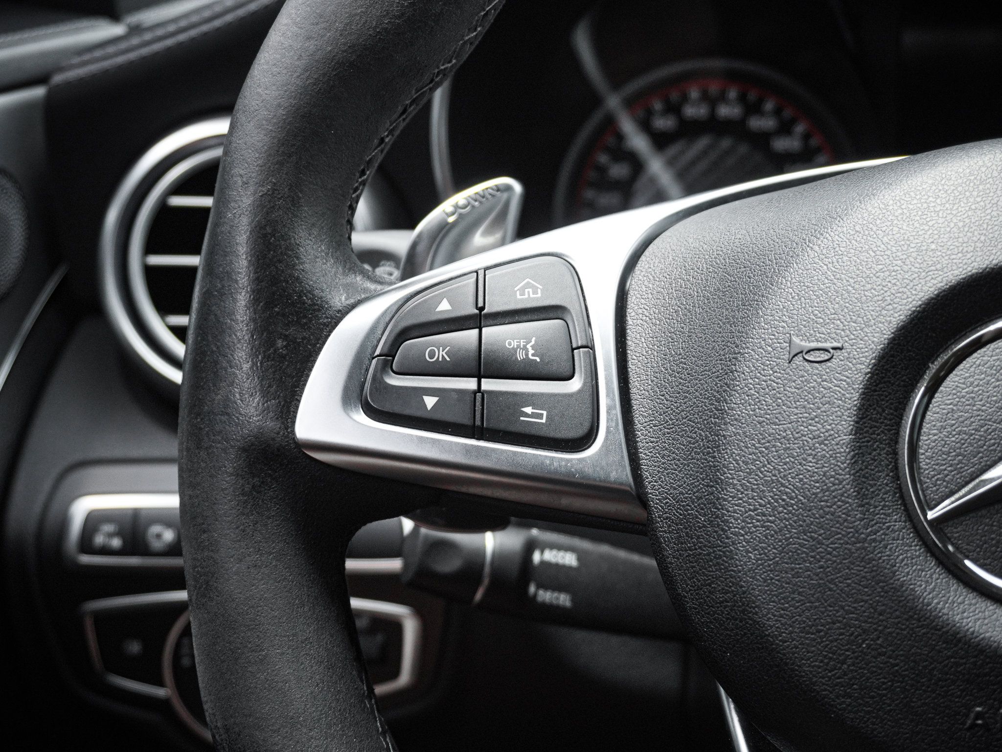 Used 2018 Mercedes-Benz C 63 AMG S w/ Multimedia Package image 20