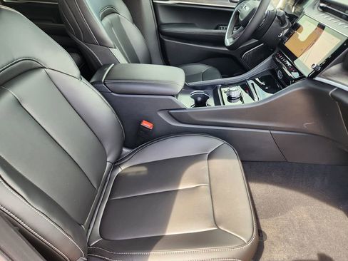 New 2026 Jeep Grand Cherokee Limited image 10