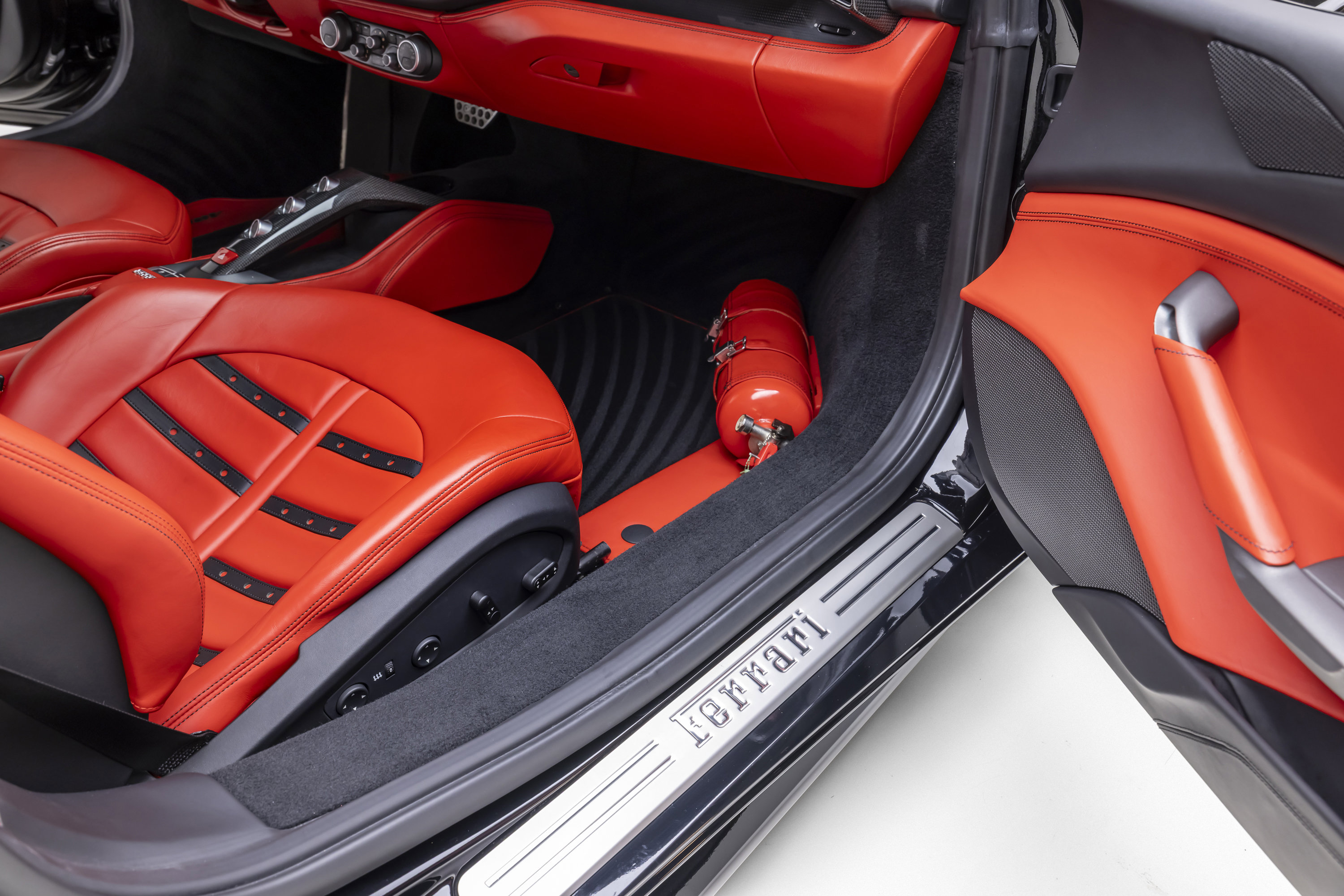 Certified 2018 Ferrari 488 GTB RWD image 70