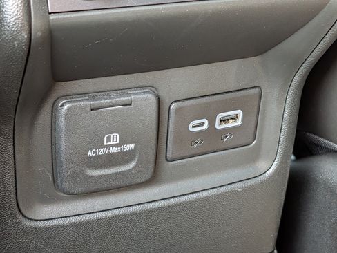 Certified 2023 GMC Acadia SLT w/ Preferred Package AWD/4WD image 15