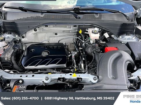 Used 2025 Chevrolet TrailBlazer RS w/ Convenience Package FWD image 8
