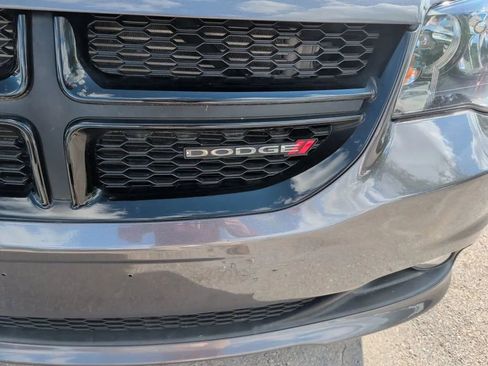 Used 2018 Dodge Grand Caravan SE FWD image 4