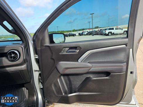 Used 2025 Chevrolet Colorado Z71 AWD/4WD image 29