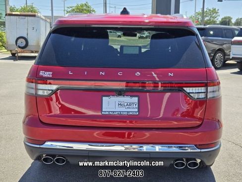 New 2026 Lincoln Aviator Reserve w/ Illumination Package AWD/4WD image 11