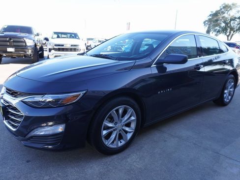 Used 2023 Chevrolet Malibu LT image 3