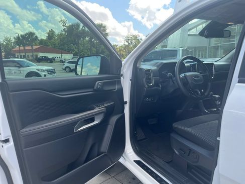 Used 2024 Ford Ranger XLT RWD image 11