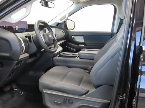 Used 2025 Ford Expedition Max Active RWD image 14