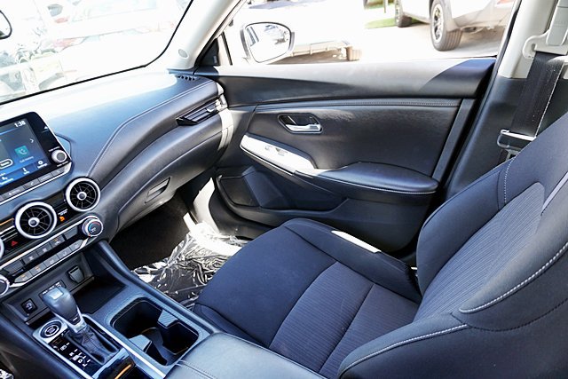 Used 2024 Nissan Sentra SV FWD image 30