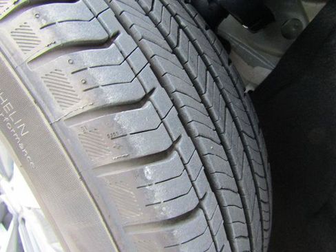 Used 2026 Chevrolet Equinox LT AWD/4WD image 28