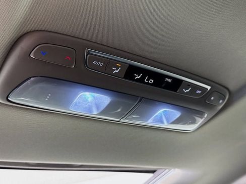 Certified 2024 Kia Telluride S w/ S Sunroof Package AWD/4WD image 27