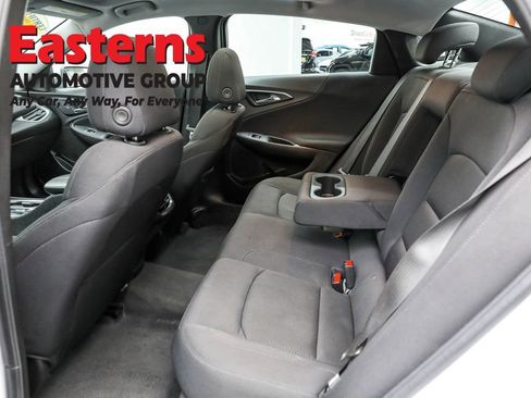 Used 2024 Chevrolet Malibu LT image 21