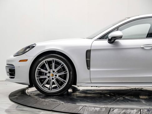 Used 2023 Porsche Panamera 4 Platinum Edition AWD/4WD image 8