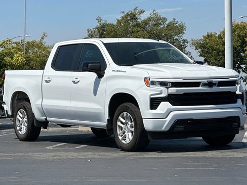 Used 2026 Chevrolet Silverado 1500 RST RWD image 2