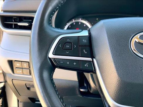 Certified 2023 Toyota Highlander LE image 23