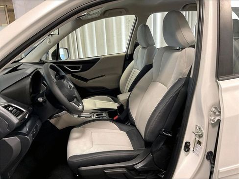 Used 2023 Subaru Forester AWD/4WD image 10