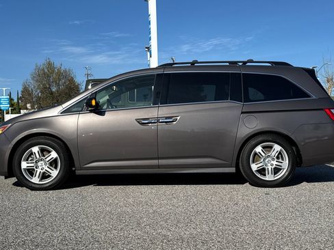 Used 2012 Honda Odyssey Touring image 2