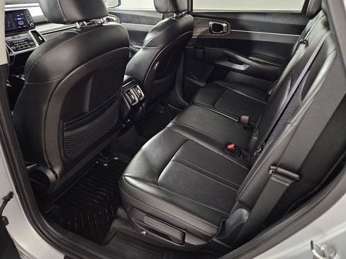 Used 2022 Kia Sorento S w/ Panoramic Sunroof Package image 24