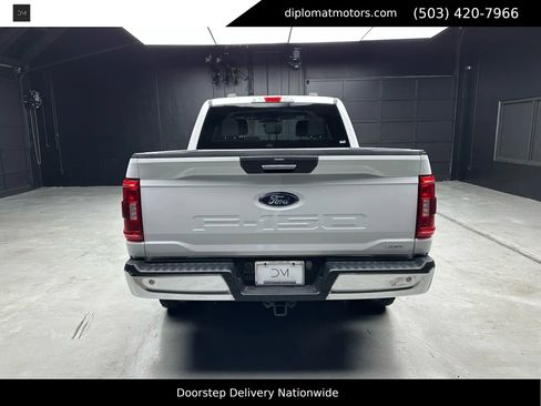 Used 2023 Ford F150 XLT w/ XTR Package image 6