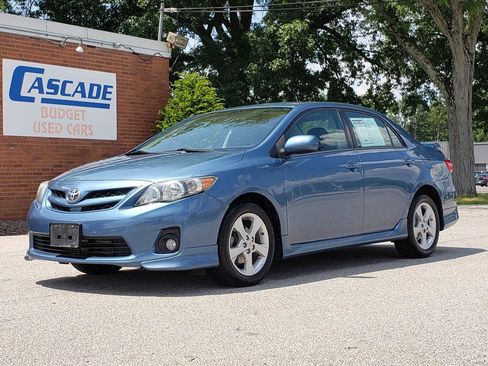 Used 2012 Toyota Corolla S w/ Preferred Accessory Pkg FWD image 1