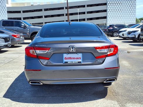 Certified 2018 Honda Accord Touring image 23