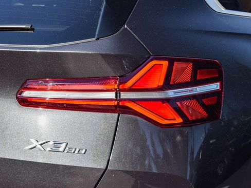 Used 2025 BMW X3 xDrive30i w/ Convenience Package image 7