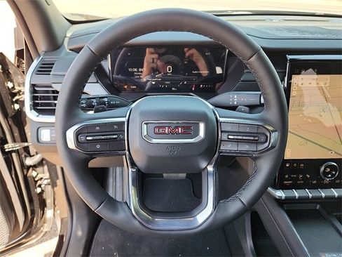 New 2025 GMC Acadia Elevation w/ Elevation Premium Package image 18