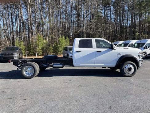 New 2026 RAM 5500 Tradesman w/ Chrome Appearance Group image 9