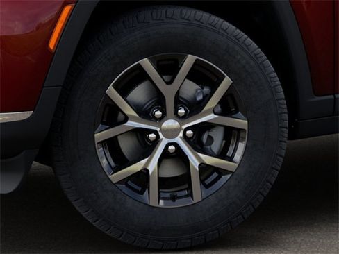 New 2025 Jeep Grand Cherokee L Limited w/ Trailer Tow Package image 8