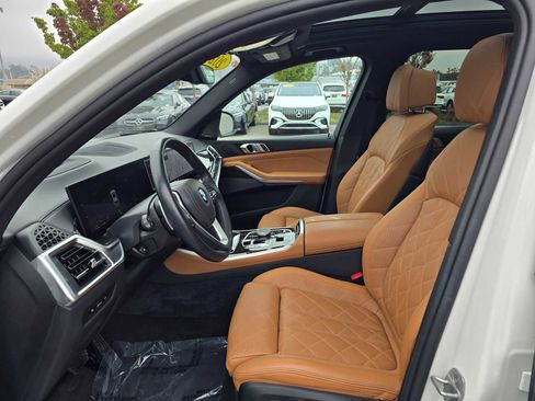 Used 2024 BMW X5 xDrive50e image 22