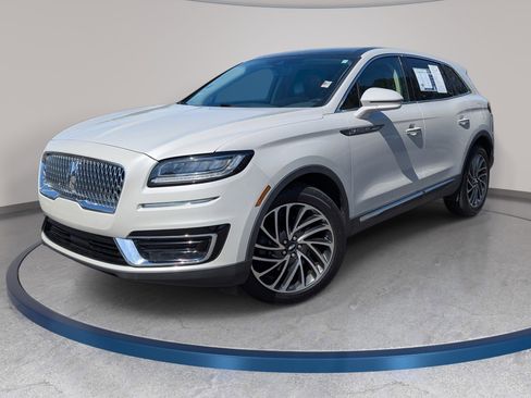 Used 2020 Lincoln Nautilus Reserve image 1