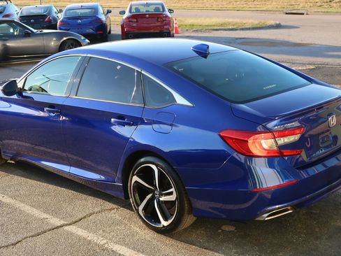 Used 2020 Honda Accord Sport image 12