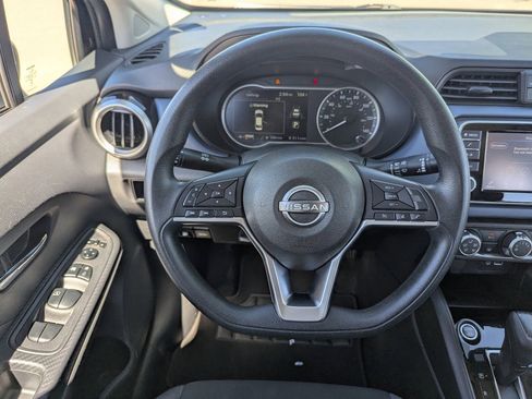 Used 2023 Nissan Versa SV image 19