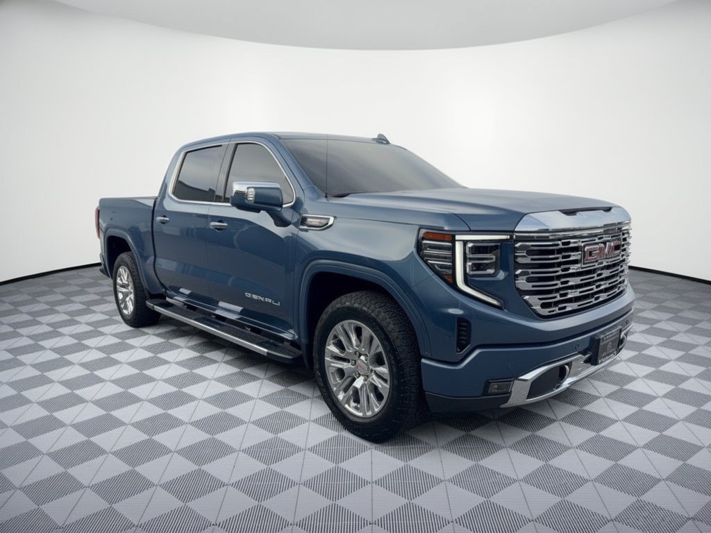 Used 2025 GMC Sierra 1500 Denali w/ Denali Carbonpro Edition AWD/4WD image 7