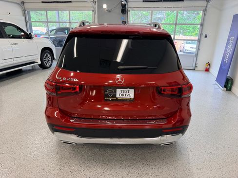 Used 2020 Mercedes-Benz GLB 250 image 7