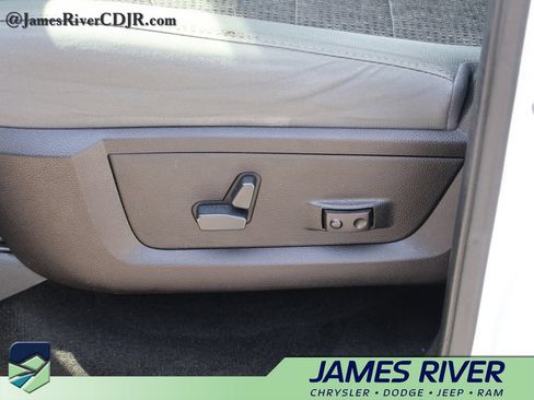 Used 2016 RAM 1500 Big Horn AWD/4WD image 22
