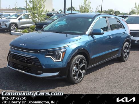 Certified 2025 Kia Niro EX Touring FWD image 2