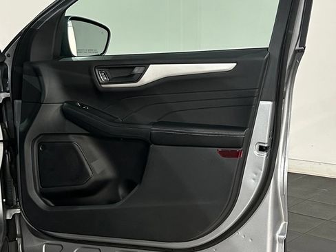 Used 2022 Ford Escape SE w/ Cold Weather Package FWD image 46