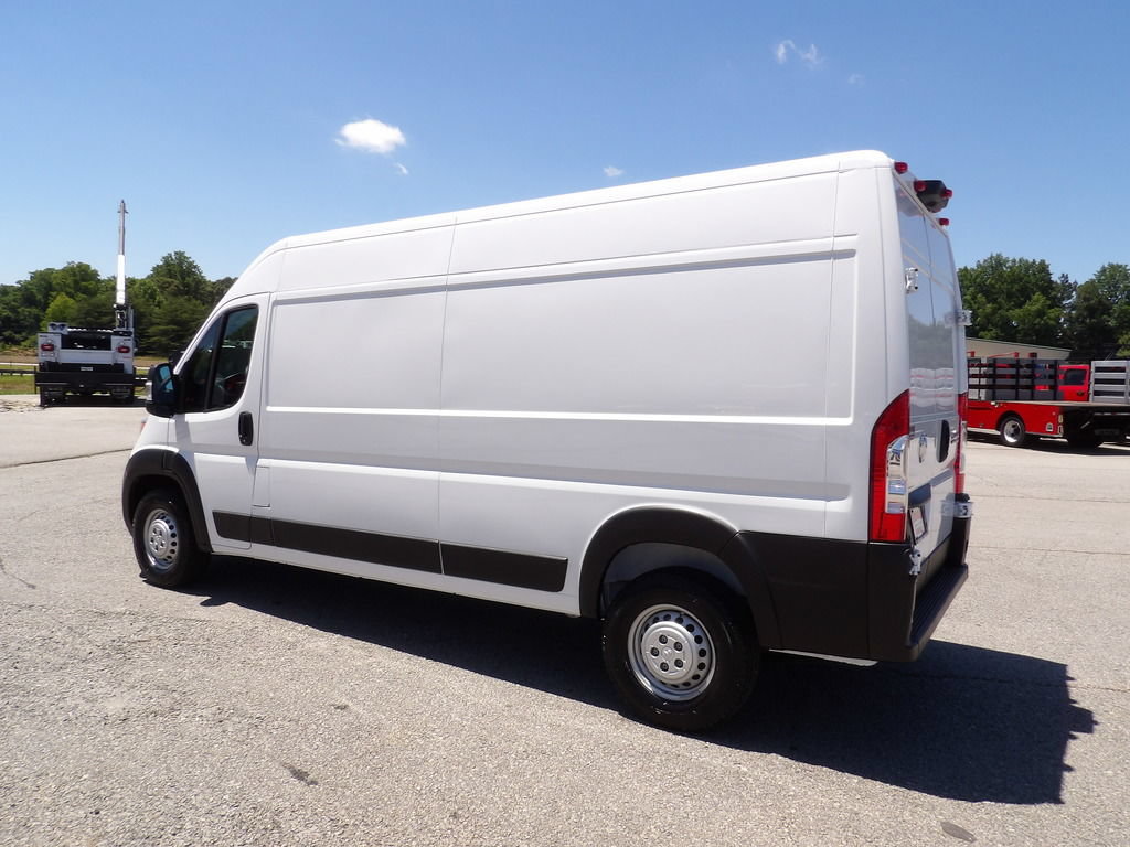 Used 2026 RAM ProMaster 2500 w/ Convenience Group FWD image 4
